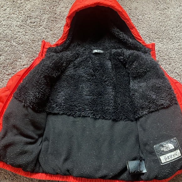 The North Face Moondoggy water repellent down jacket 6T - Picture 6 of 11